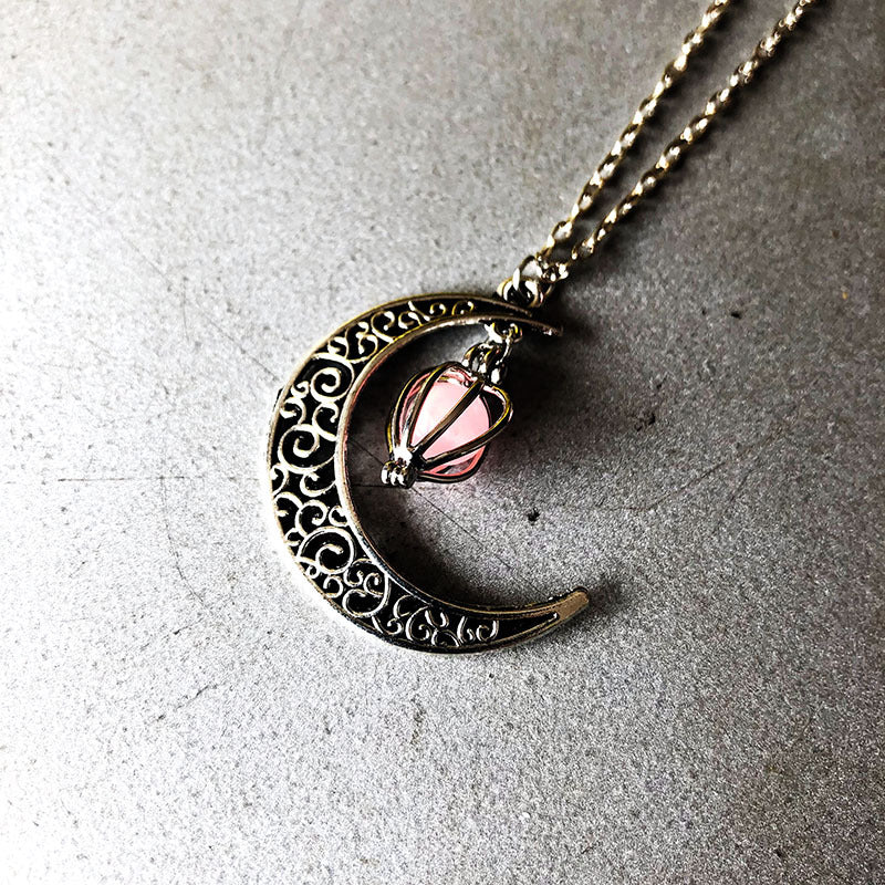 Hollow Moon Heart-Shaped Luminous Pumpkin Necklace Women's Necklace