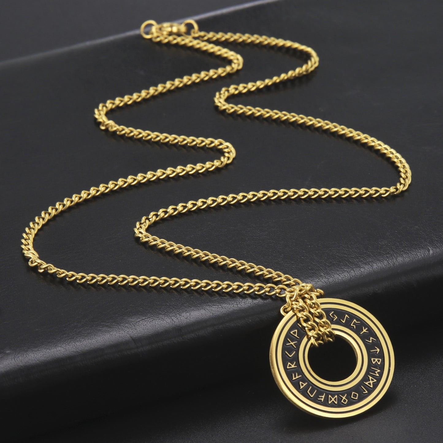 Vintage Viking Rune Circle Pendant Ornament Stainless Steel Necklace